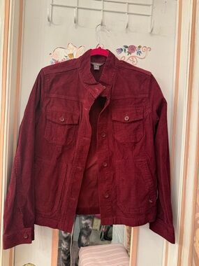 Eddie Bauer women’s Corduroy Jacket in Deep Burgundy